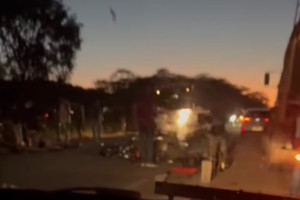 Colis&atilde;o entre motocicletas deixa tr&ecirc;s mortos em S&atilde;o Jo&atilde;o, no Agreste de Pernambuco
