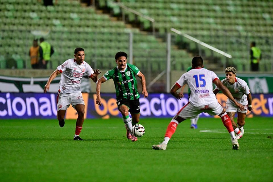 Partida entre América-MG x Náutico na Série B/Mourão Panda / América