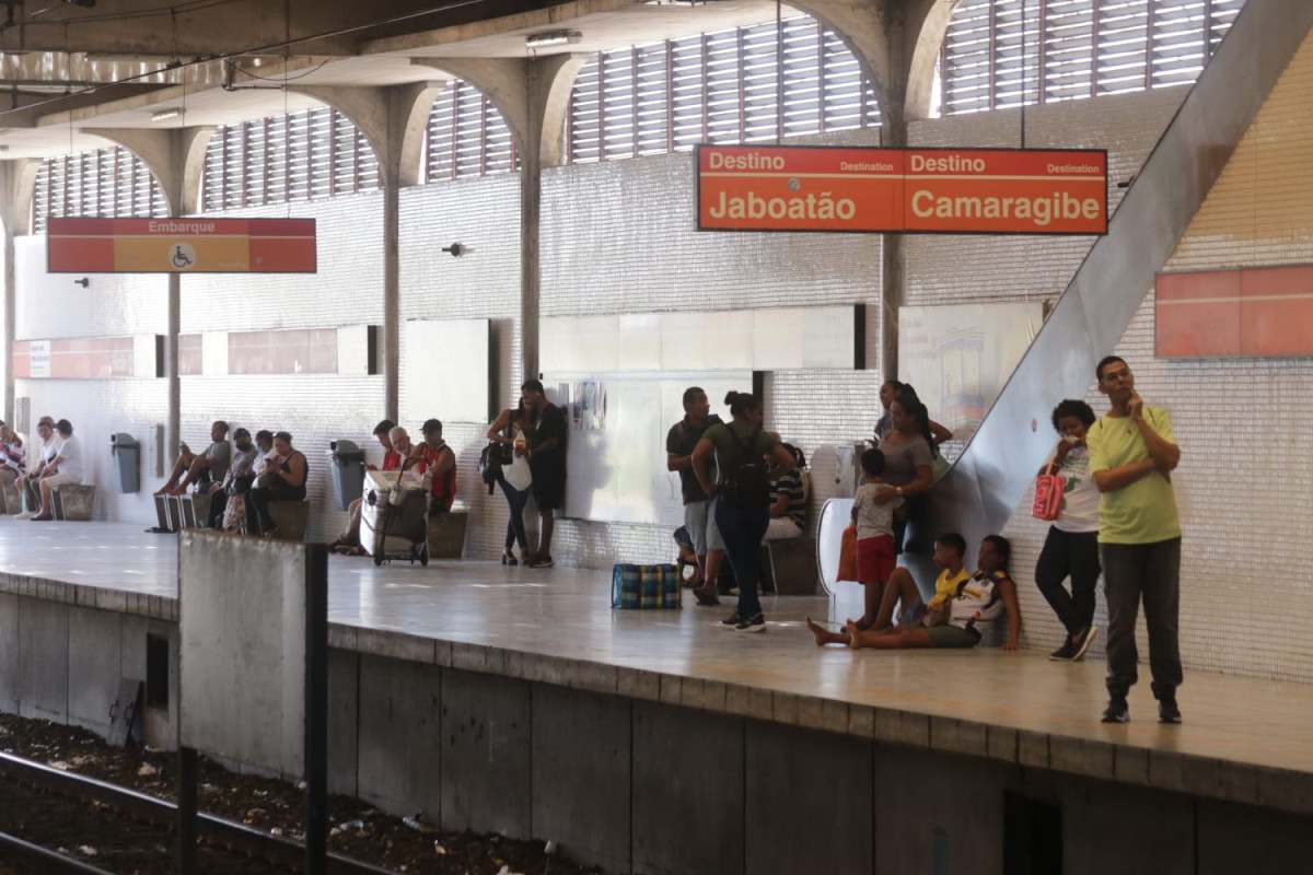 Linha Sul do Metrô do Recife foi interrompida e reativada (Mauricio Ferry/ DP Foto)