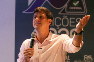 Candidato Jo&atilde;o Campos (PSB) se pronunciou via redes sociais