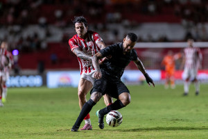 Oper&aacute;rio-PR arrancou empate com o N&aacute;utico nos Aflitos