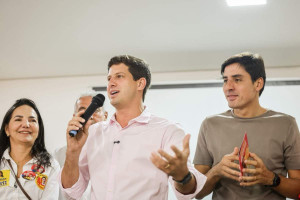 Candidato do PSB ao Governo de Pernambuco, Jo&atilde;o Campos, em agenda em Petrolina