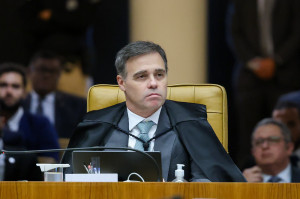 Recentemente, o ministro Andr&eacute; Mendon&ccedil;a deixou a sua participa&ccedil;&atilde;o societ&aacute;ria no Iter