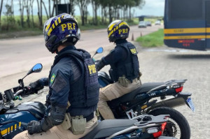 A PRF afirma que a pressa e a falta de aten&ccedil;&atilde;o dos condutores s&atilde;o comportamentos que contribuem para essas colis&otilde;es envolvendo motocicletas. 

