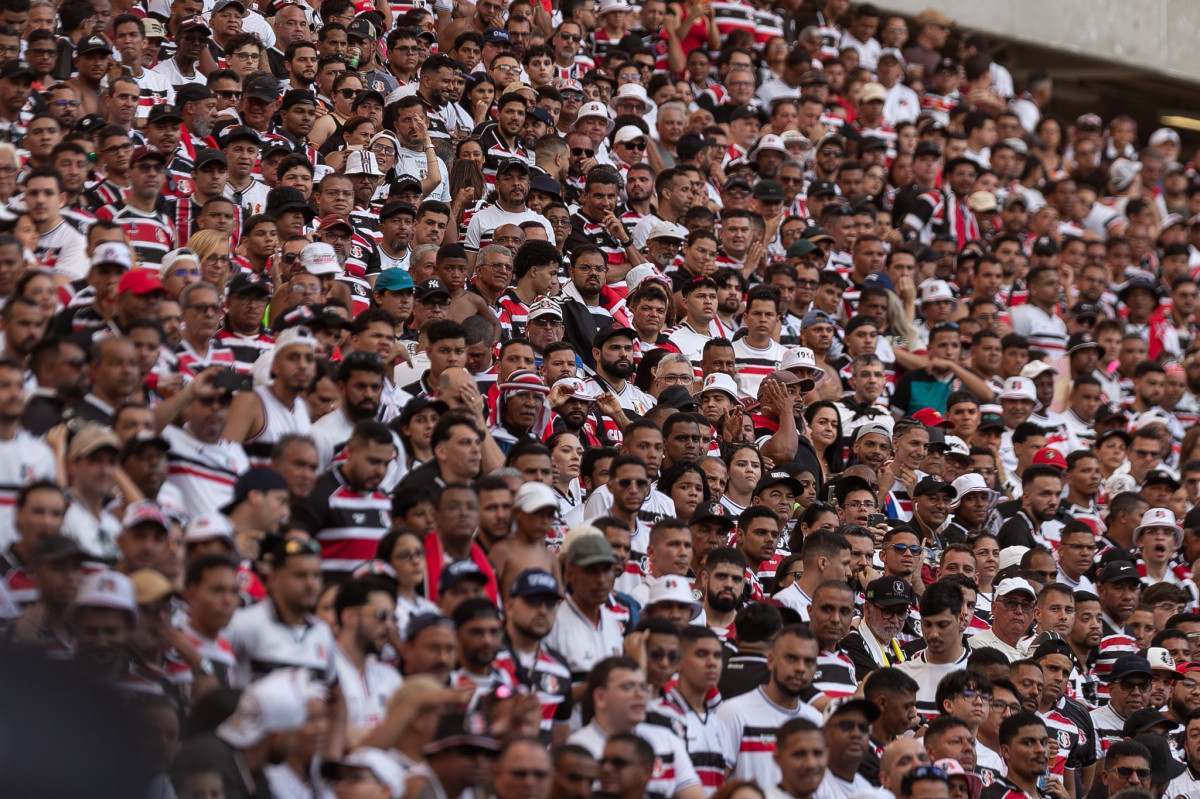 Torcida do Santa Cruz/Rafael Vieira/FPF