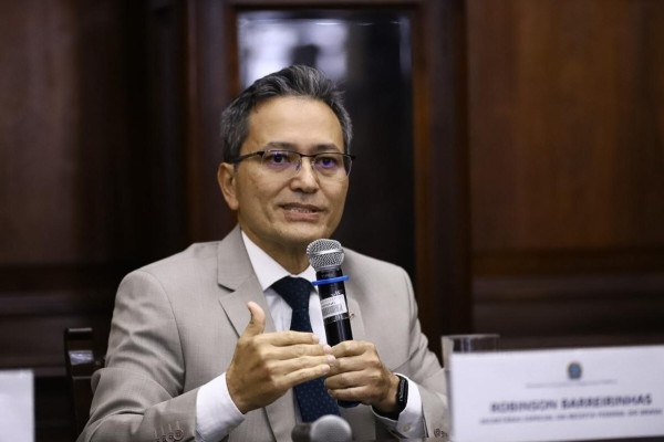 Secret&aacute;rio especial da Receita Federal do Brasil, Robinson Sakiyama Barreirinhas, comentou que a troca de experi&ecirc;ncias das &oacute;rg&atilde;os ajudou no curso das investiga&ccedil;&otilde;es