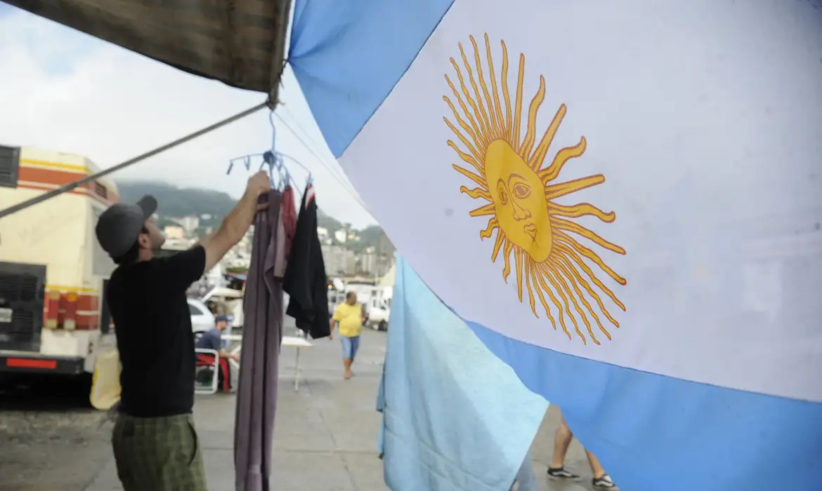 Índice de pobreza na Argentina chegou a 32,3%, no primeiro semestre de 2026/Tânia Rêgo/Agência Brasil
