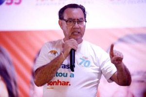 No Recife, Augusto Cury defende seguran&ccedil;a jur&iacute;dica e investimentos para impulsionar Nordeste