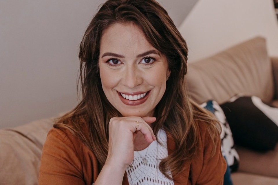 Giselle Freitas usa experiência pessoal para discutir capacitismo em livro/Foto: Acervo Pessoal