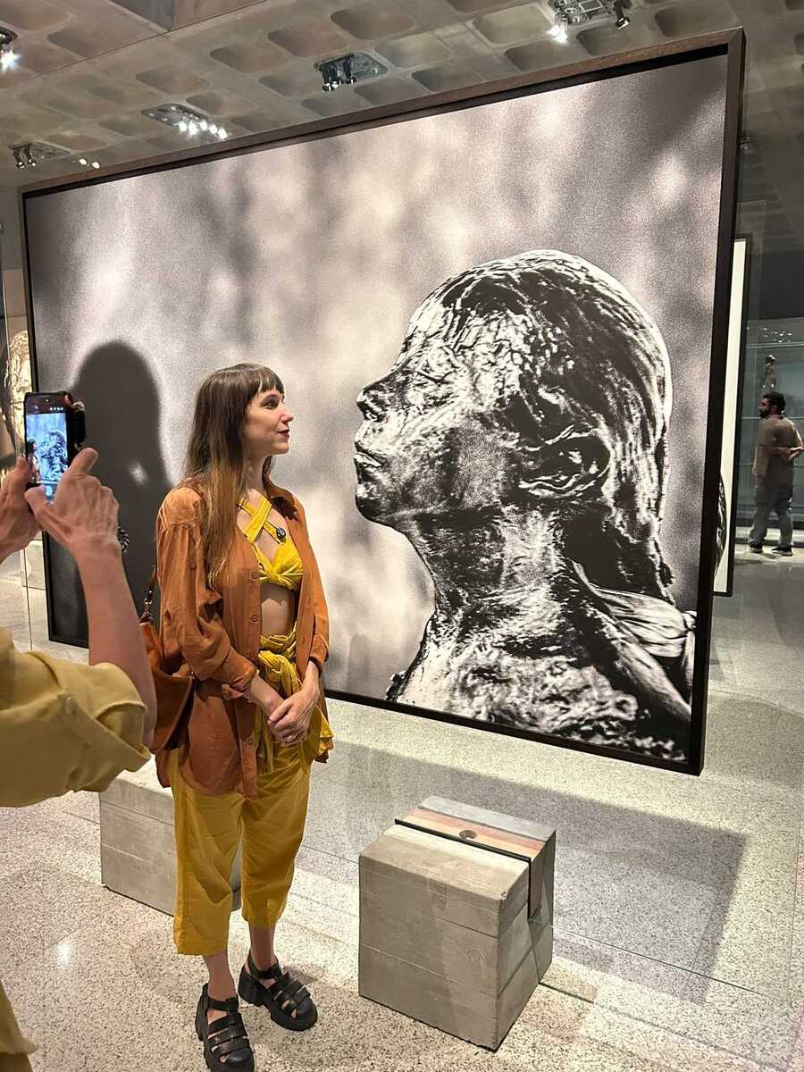 A fotógrafa Sofia Borges veio ao Recife para a abertura (Camila Estephania/DP Foto)