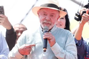O presidente Lula assinou, neste s&aacute;bado (26), uma portaria criando 19 novos IFs