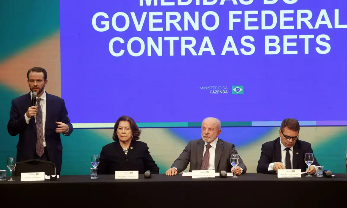 Ministro da Fazenda do Governo Lula, Dario Durigan, fala sobre o fim das bets/PAULO PINTO/AGÊNCIA BRASIL