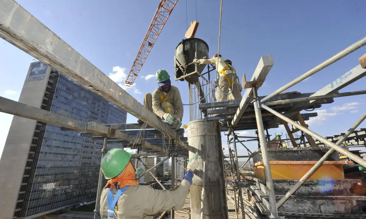 Criação de empregos subiu 7,2% em comparação a agosto do ano passado/JOSÉ PAULO LACERDA/CNI