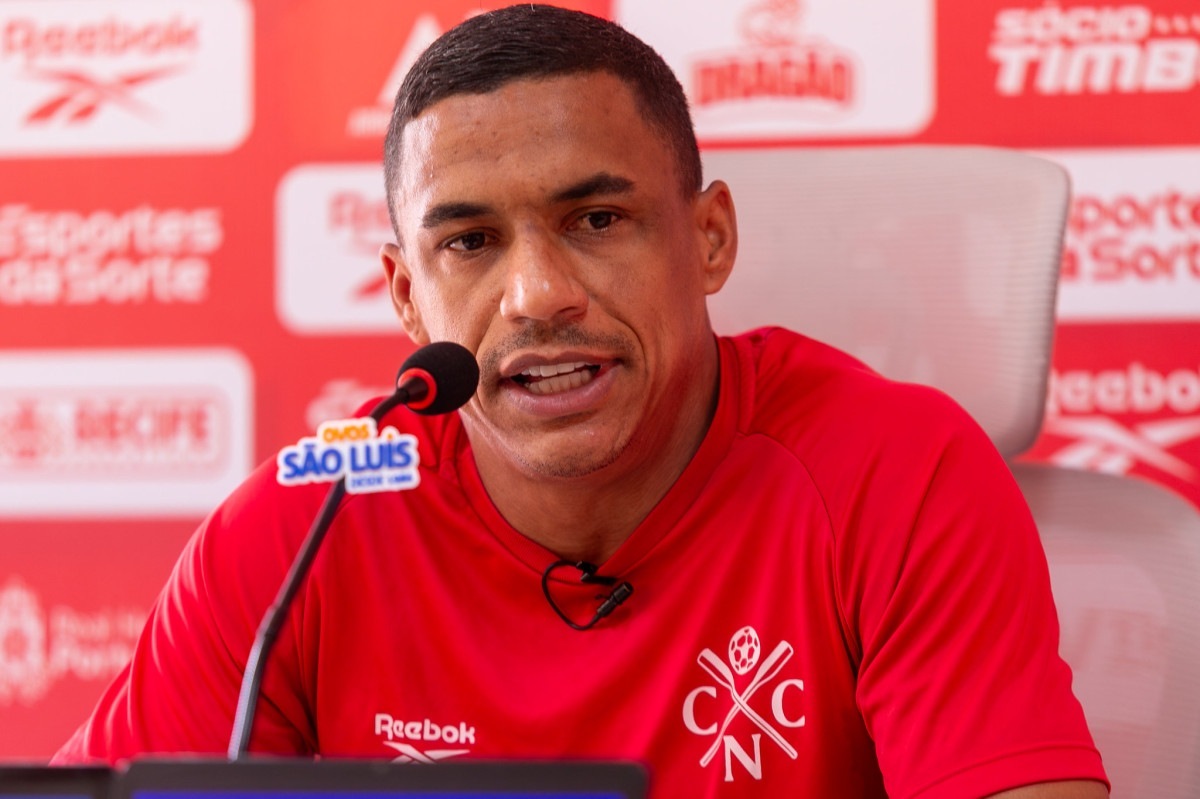 Arnaldo, lateral-direito do Náutico/Rafael Vieira/CNC