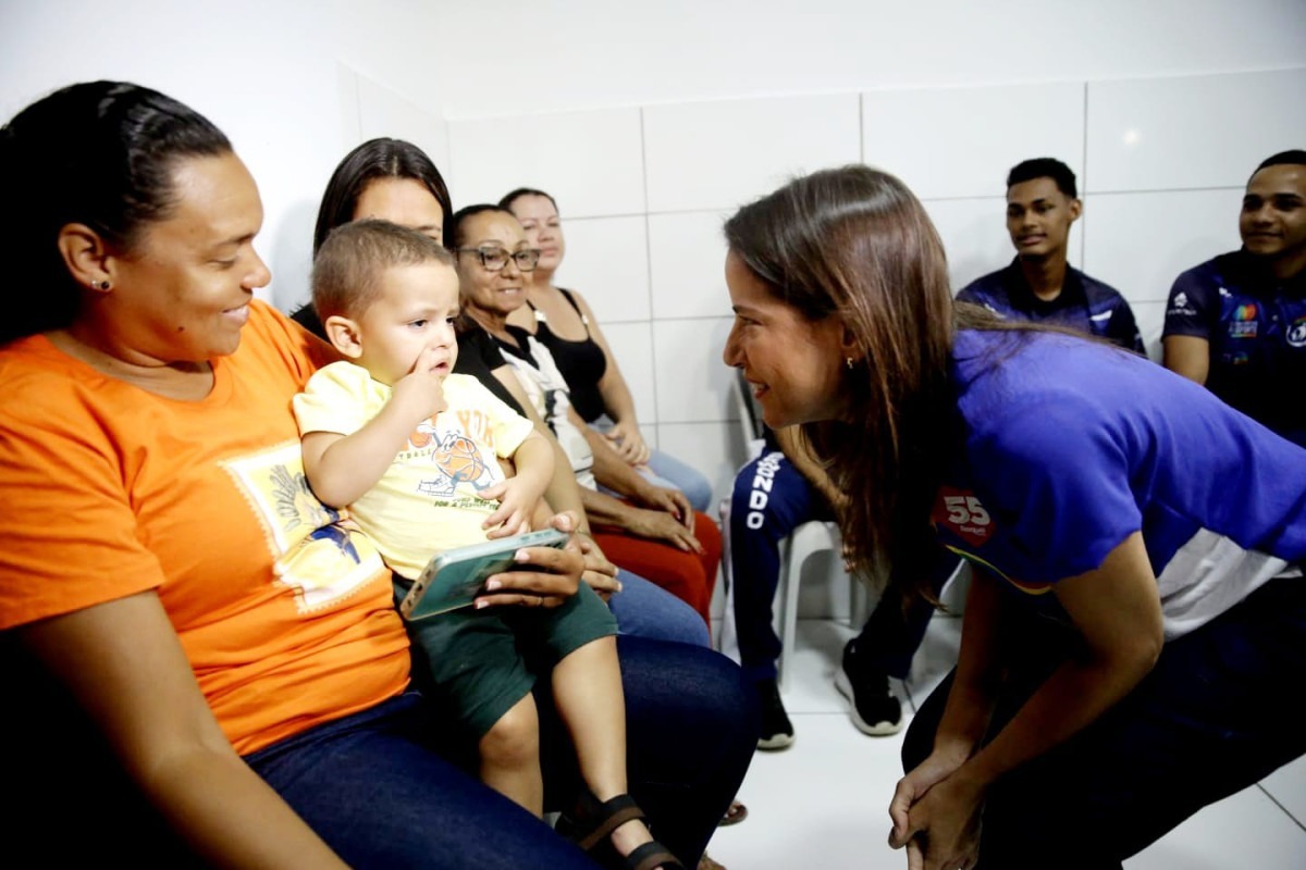 Raquel Lyra durante agenda de campanha no Recife  (Maurício Ferry/ DP Foto)