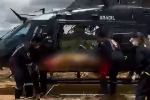 Idoso &eacute; resgatado de helic&oacute;ptero ap&oacute;s m&aacute;quina agr&iacute;cola capotar em Escada, na Mata Sul de Pernambuco
