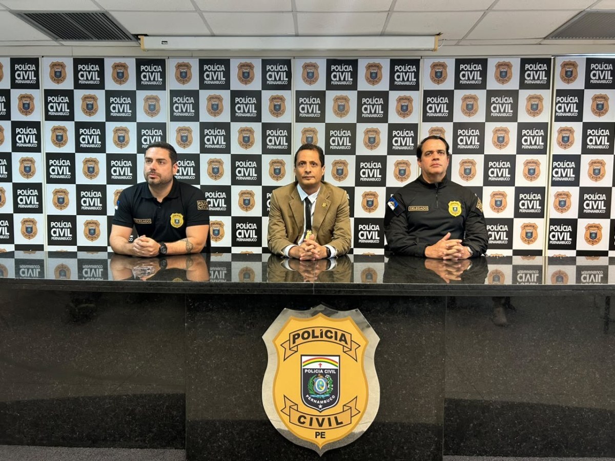 Delegado Mário Melo, Titular DP de Boa Viagem; Delegado Paulo Gondim, gestor da DIM; Delegado Paulo Berenguer, gestor da 3ª Desec. (ASCOMPCPE/VitorDutra)