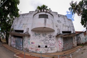 Projetos de reativa&ccedil;&atilde;o de cinemas de rua no Grande Recife se estendem para 2027