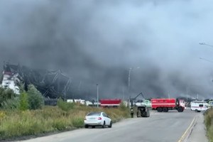 Ataques atingiram instala&ccedil;&otilde;es do cons&oacute;rcio Transneft em Samara; em resposta, for&ccedil;as russas intensificaram bombardeios contra a infraestrutura de Kiev.