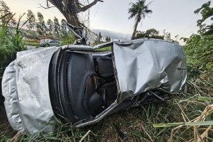Ve&iacute;culo ficu totalmente destru&iacute;do 