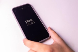 Al&eacute;m dos valores do ressarcimento e pagamento por danos morais, a Uber tamb&eacute;m foi condenada a custear 10% de honor&aacute;rios advocat&iacute;cios sobre a condena&ccedil;&atilde;o.
