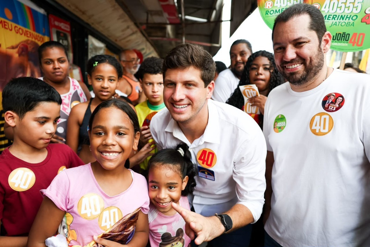 João Campos durante agenda de campanha (Marlon Diego)