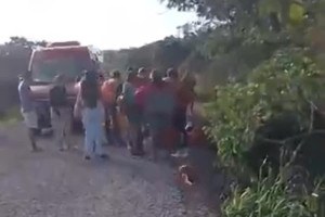 Menino de 3 anos morre ap&oacute;s carro capotar na PE-219, em Pesqueira