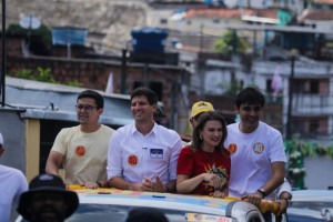 Em carreata na Zona Norte do Recife, Jo&atilde;o Campos promete zerar IPVA de motos at&eacute; 180 cc