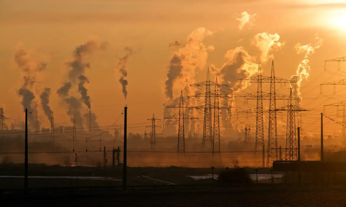 As mudanças climáticas são a maior ameaça para o futuro, de acordo com 41% dos entrevistados no estudo/Agência Brasil