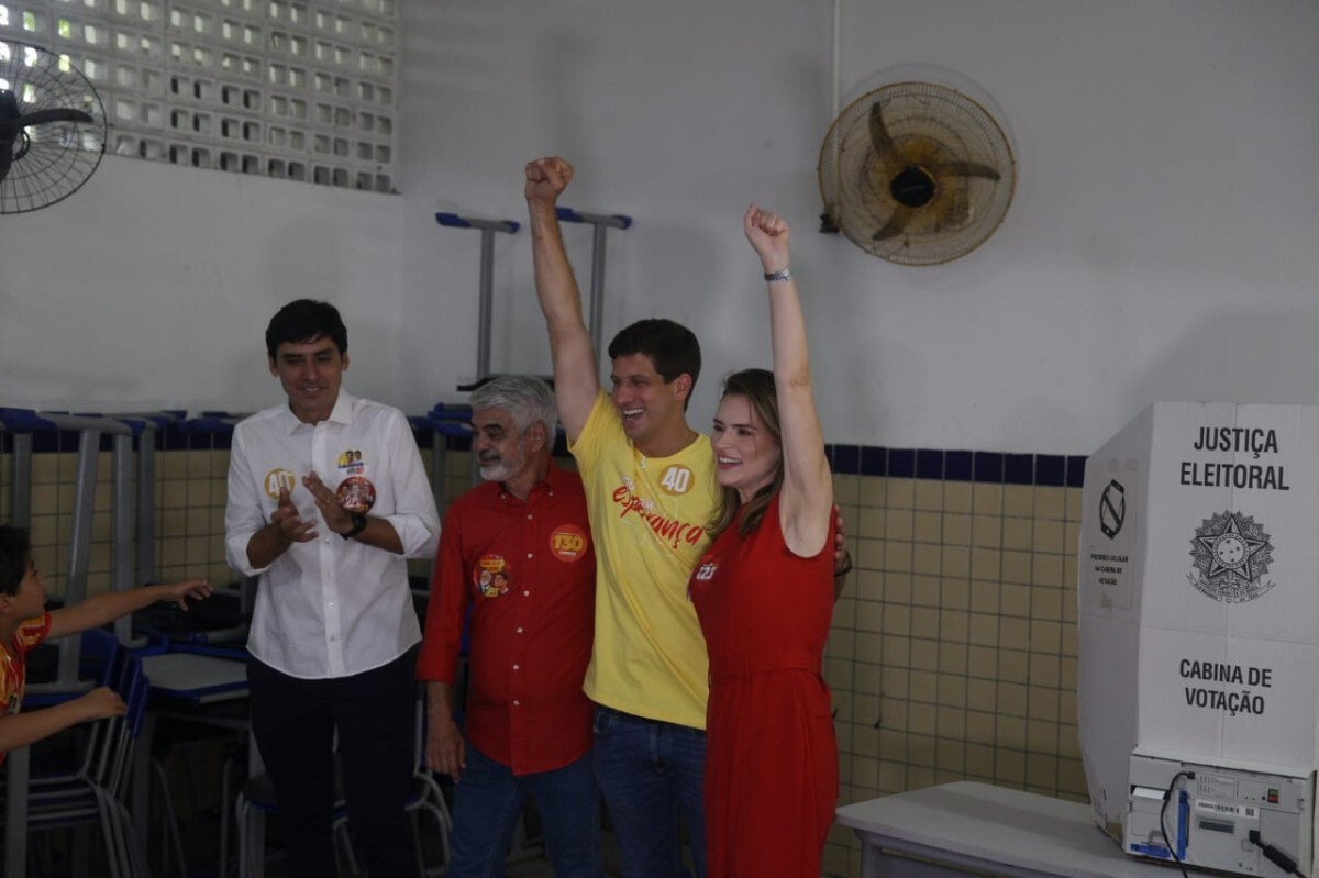Chapa da Frente Popular de Pernambuco/Foto: Vital Marcio/Esp DP