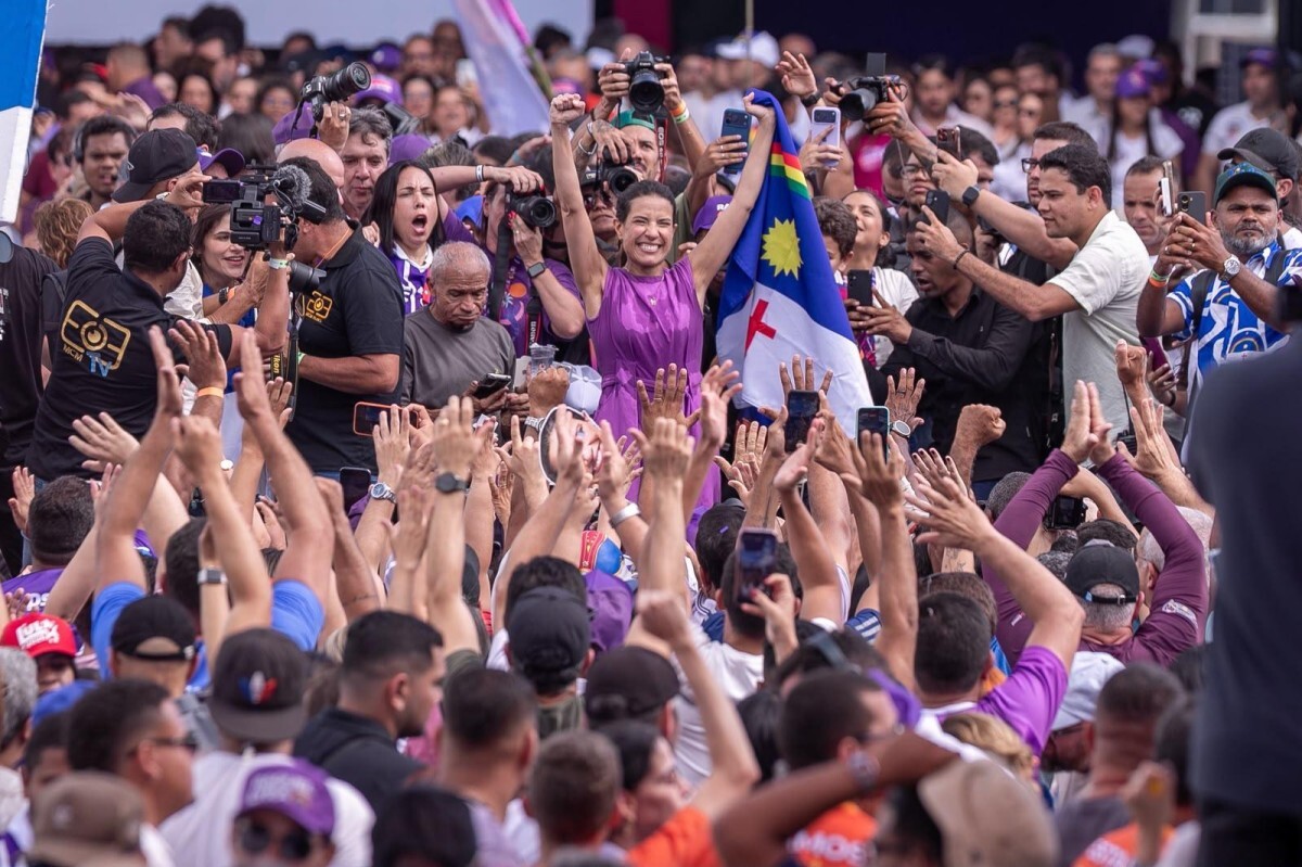 Raquel Lyra &eacute; reeleita governadora de Pernambuco - Foto: Rafael Vieira/DP Foto