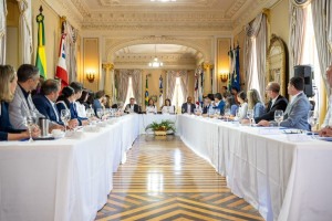 A reuni&atilde;o aconteceu na manh&atilde; desta segunda-feira (5), um dia ap&oacute;s a reelei&ccedil;&atilde;o dea Raquel Lyra 