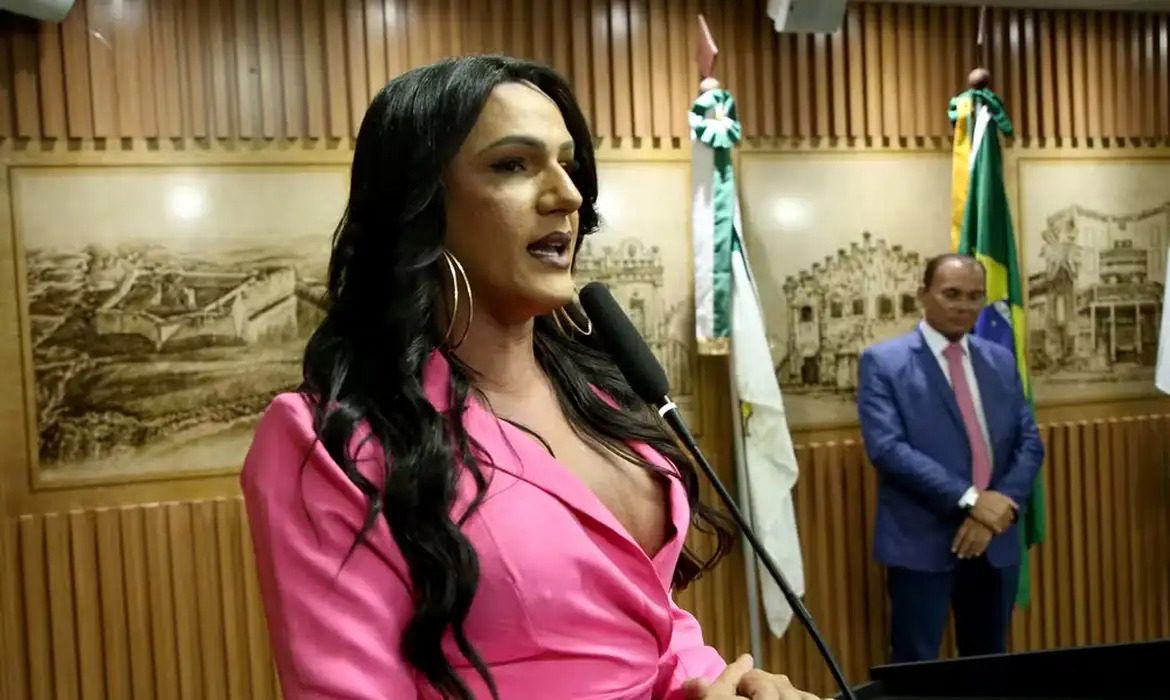 Thabatta Pimenta (PSOL-RN) é a terceira parlamentar trans eleita no Brasil/FRANCISCO DE ASSIS/CMN