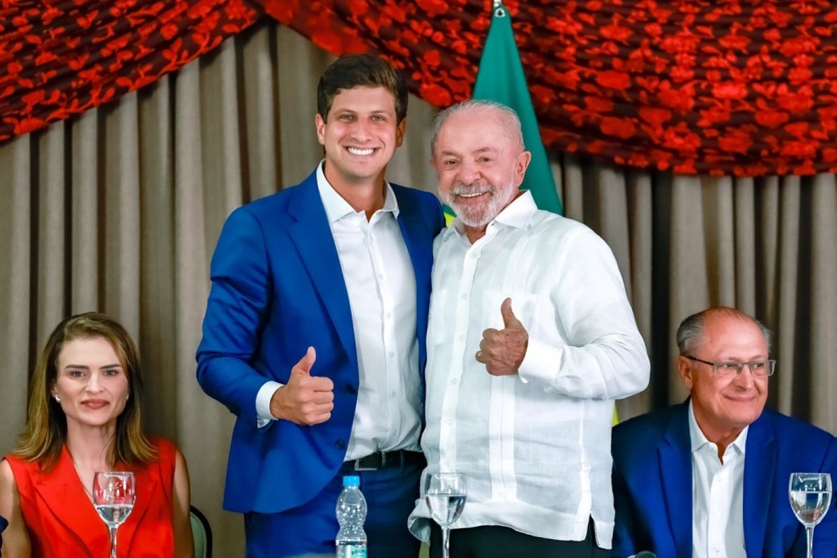 Em Bras&iacute;lia, Jo&atilde;o vai &agrave; mesa com Lula, que mira: absten&ccedil;&atilde;o, indecisos e Seguran&ccedil;a - Ricardo Stuckert/DP