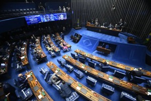 A discuss&atilde;o da PEC come&ccedil;a oficialmente nesta ter&ccedil;a (6), mas data da vota&ccedil;&atilde;o em primeiro turno ainda n&atilde;o foi fixada