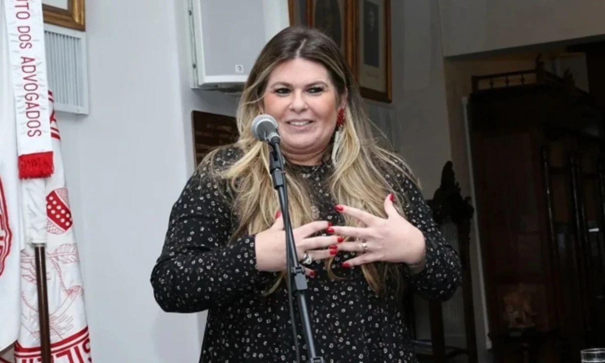 Filha de Fux &eacute; um dos nomes de Fl&aacute;vio Bolsonaro para o STF - IAB/Divulga&ccedil;&atilde;o