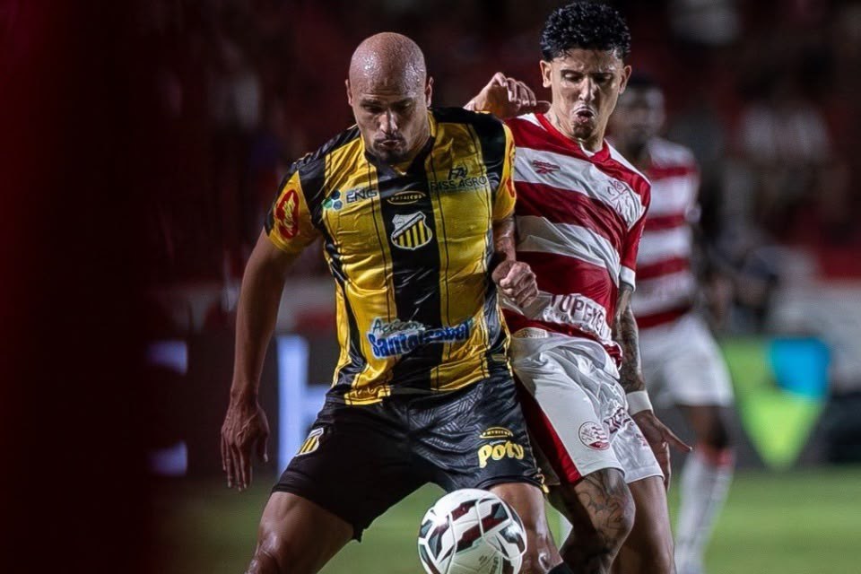 N&aacute;utico sofre dois gols no come&ccedil;o do jogo, n&atilde;o reage e &eacute; derrotado pelo Novorizontino em casa - Rafael Vieira / CNC