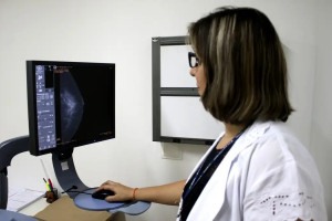 A&ccedil;&otilde;es gratuitas de sa&uacute;de durante o Outubro Rosa buscam facilitar o acesso das mulheres &agrave; preven&ccedil;&atilde;o e ao diagn&oacute;stico