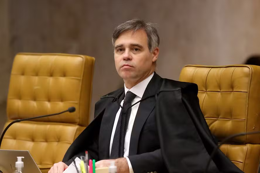 Os ministros Kassio Nunes Marques e André Mendonça (foto) atenderam o pedido do candidato Flávio Bolsonaro (PL) em caráter liminar/Gustavo Moreno-SCO-STF