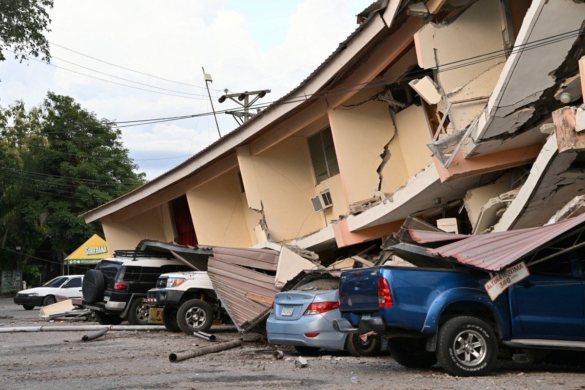 Terremoto de magnitude 7,7 deixa mais de 20 feridos no Panam&aacute; - MARTIN BERNETTI/AFP