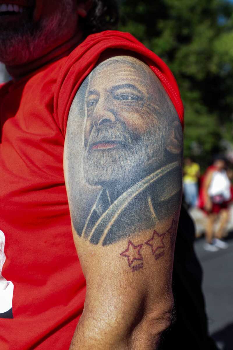 Pernambucanos movimentam o Centro do Recife em ato em apoio a reeleição do presidente Lula (Weslly Gomes/DP Foto)