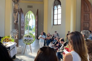 Ao longo do dia, amigos, familiares e personalidades da cultura pernambucana prestaram homenagens a Jomard Muniz de Brito