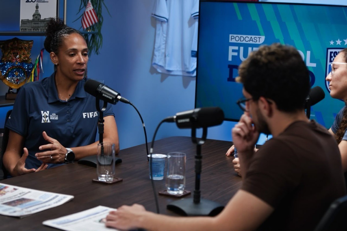 Diretora de Legado da FIFA para a Copa do Mundo de 2027, Aline Pellegrino, em entrevista ao Podcast Futebol Diario /Sandy James/DP Foto