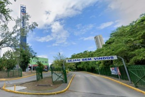 Carrefour &eacute; condenado a indenizar funcion&aacute;ria que urinou nas roupas em supermercado no Recife