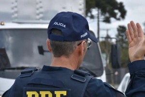 Policiais prenderam 356 pessoas e apreenderam 2,2 toneladas de maconha e 34 kg de coca&iacute;na
