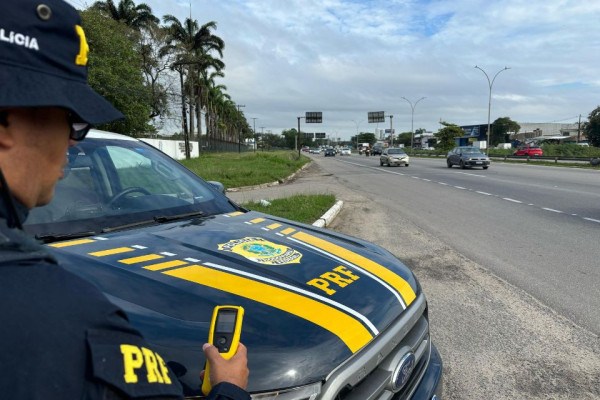 Destacam-se outras autuações, como 149 ultrapassagens em local proibido