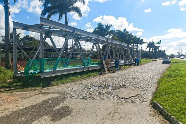 BR-232 terá interdições para içamento de passarela no Curado
 (Foto: Divulgação)