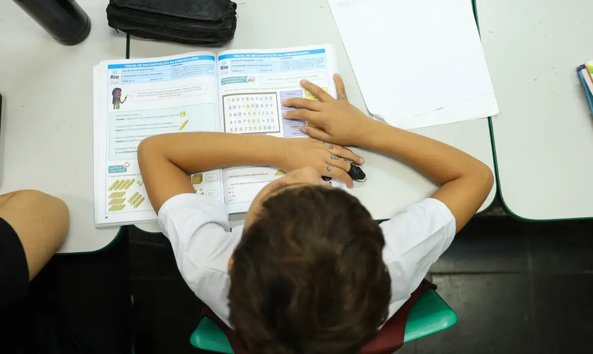 Lista traz 92 obras de apoio teórico-metodológico aos professores aprovadas e reprovadas/TOMAZ SILVA/AGÊNCIA BRASIL