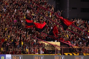 Torcida do Sport na Ilha do Retiro 