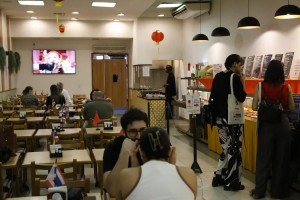 Receita bruta nominal do setor de servi&ccedil;os subiu 0,2% em agosto ante julho